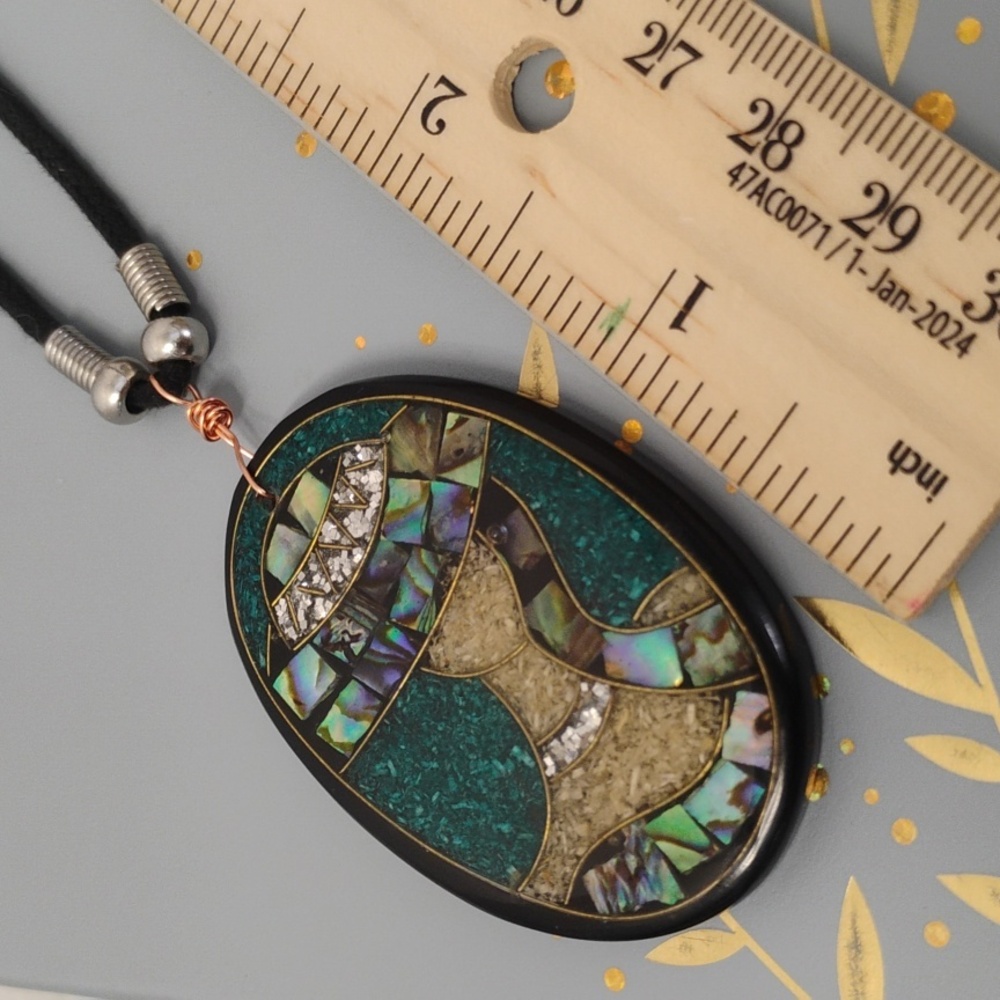 Elegant Abalone Mosaic Pendant Necklace - Picture 6 of 10